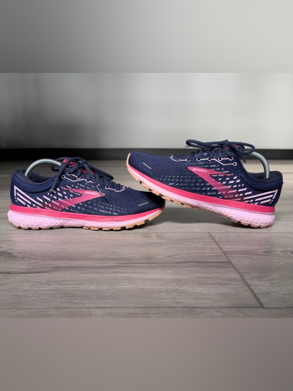 Brooks Ghost 13 Navy/Pink  Women’s Size 10.5